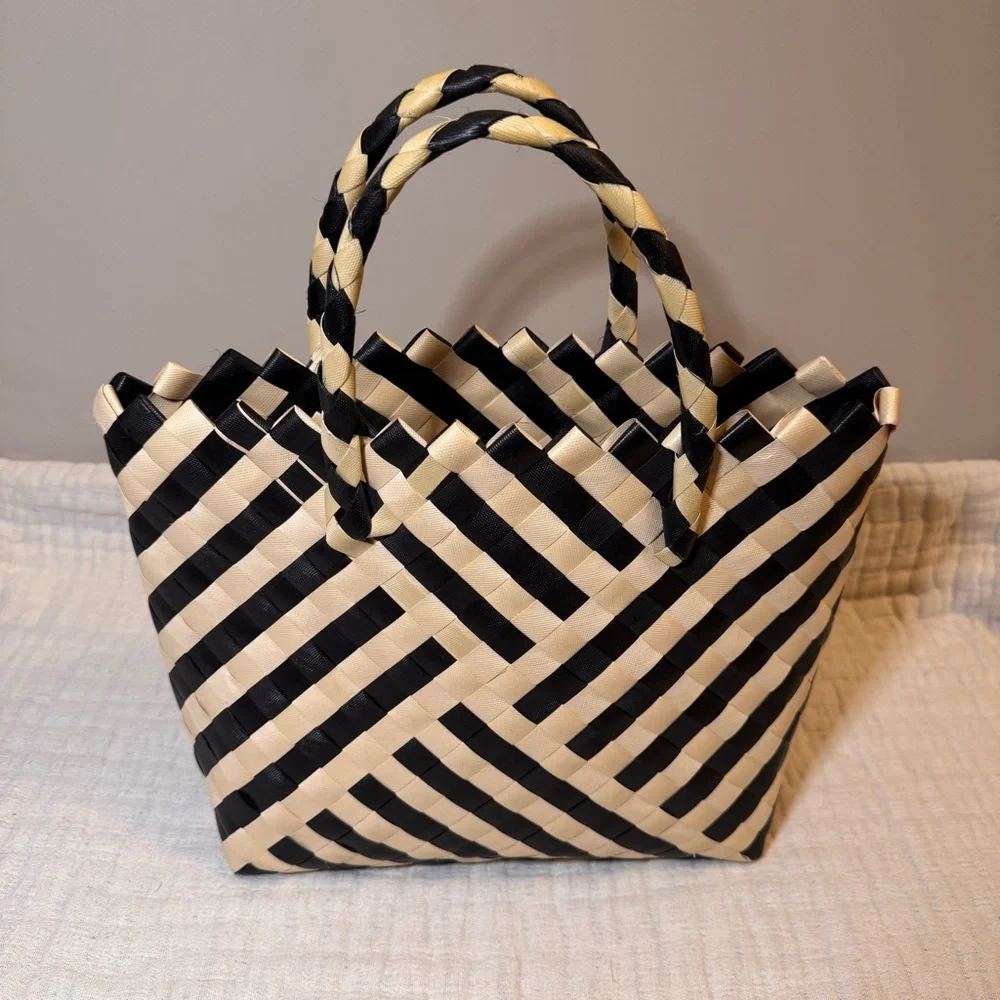 Black‎ & Cream Woven Tote Bag Chic Summer Vacation Market Beach Basket Purse